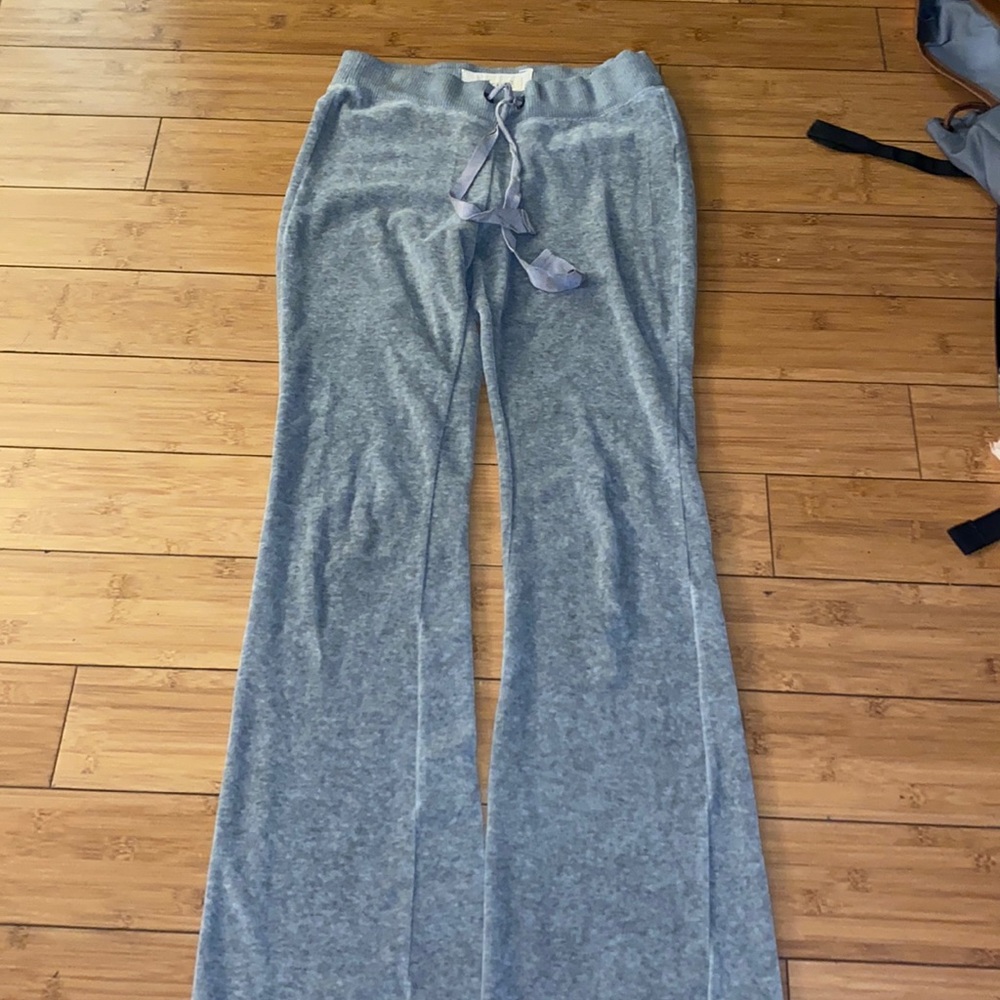 velvet hollister yoga pants, size XS